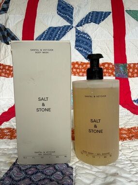 Salt & Stone Santal & Vetiver Body Wash – Amber